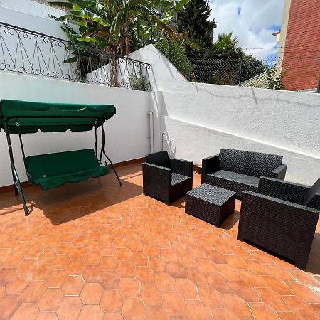 Oeiras Beach Private Room 9 - Double Bedroom With Shared Bathroom & Terrace Оэйраш Экстерьер фото